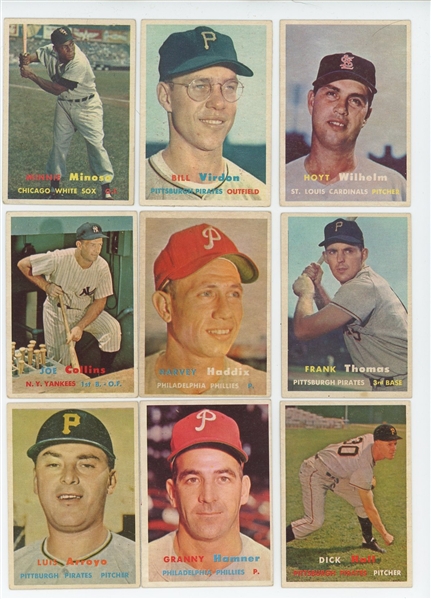 1957 Topps Starter Set 153/407 (37.6%) including HOF Hoyt Wilhelm, Minnie Minoso, and Red Schoendienst and 25 mid-series high numbers 266-350 (LOW GRADE)