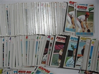 Lot of 1379 1977 Topps Baseball Cards 