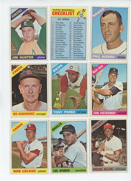1966 Topps Starter Set 321/598 (53.7%) including 21 HOFs and 9 Leaders Cards plus  8 Series 7 high numbers including Gaylord Perry #598 (LOW GRADE)